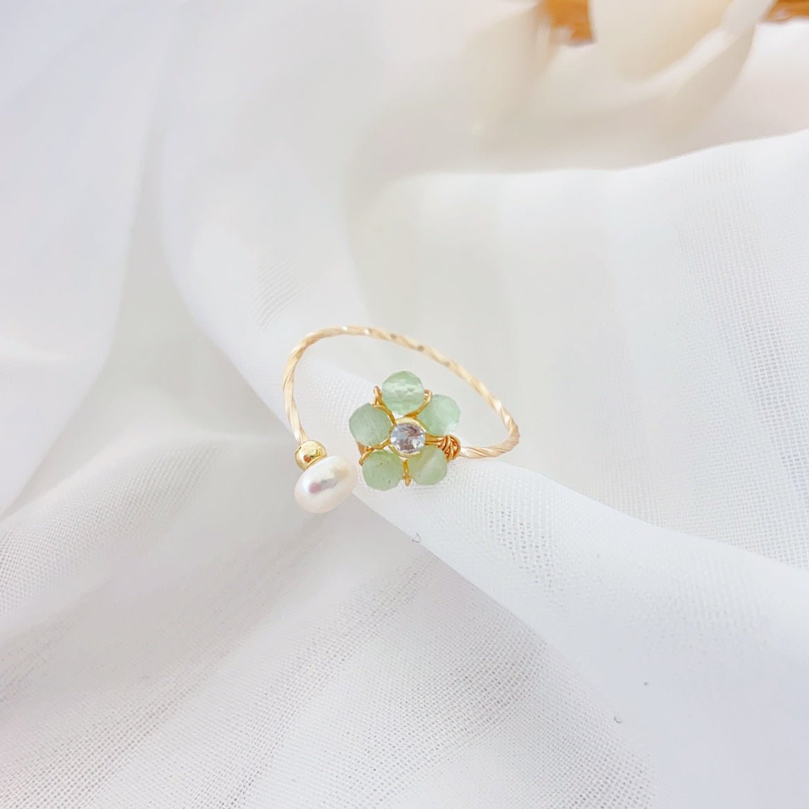 A Touch of Spring Faceted Cat's Eye Pearl Ring - NaNaMaLa Boutique