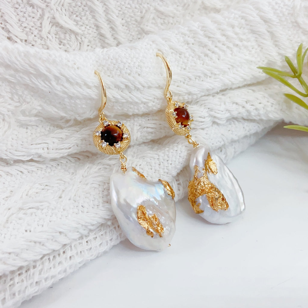 Amber Accent Baroque Pearl Earrings - NaNaMaLa Boutique