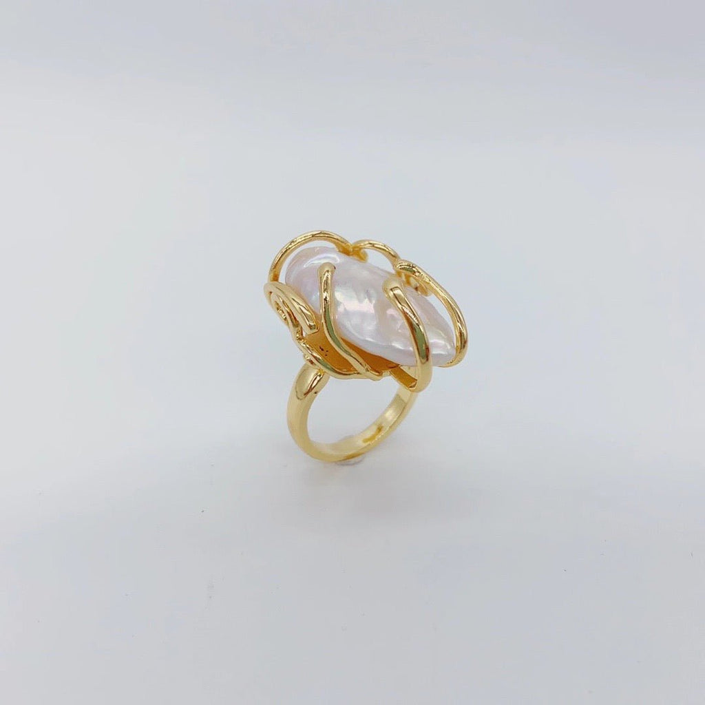 Baroque Embrace Ring - NaNaMaLa Boutique
