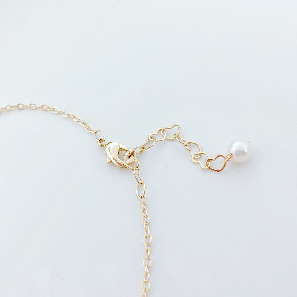 Chic Butterfly Pearl Necklace - NaNaMaLa Boutique