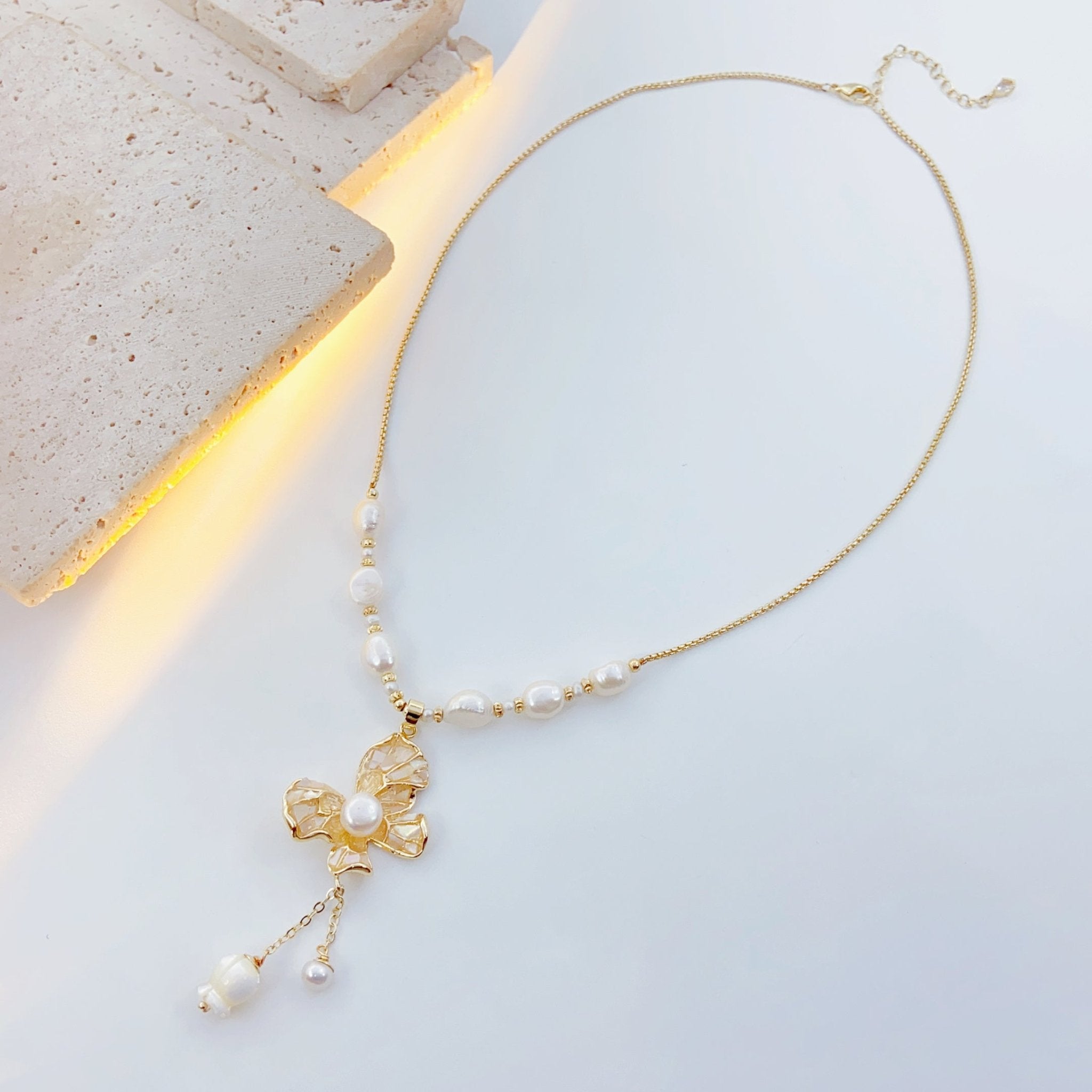 Dawn Glow Butterfly Pearl Necklace - NaNaMaLa Boutique
