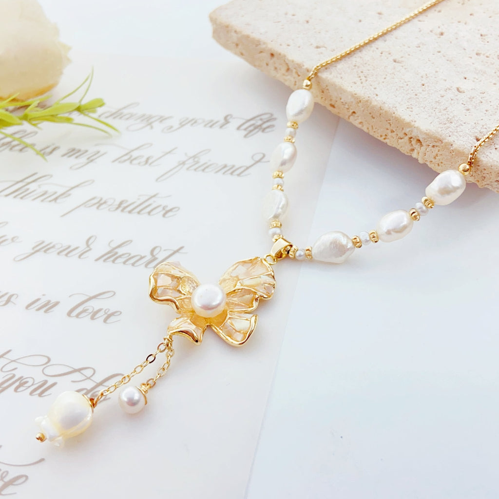 Dawn Glow Butterfly Pearl Necklace - NaNaMaLa Boutique