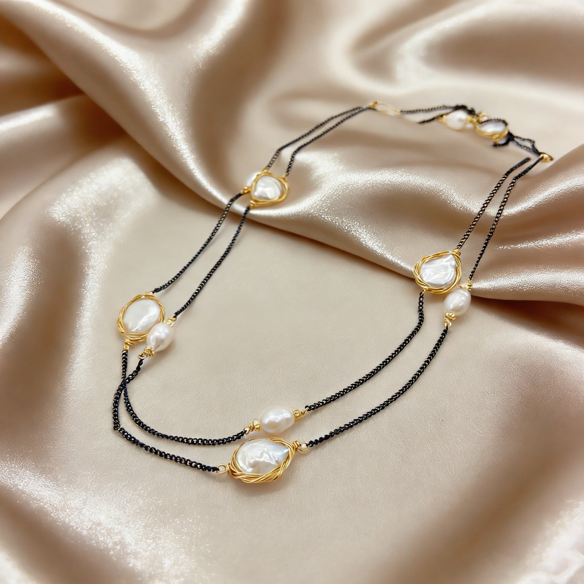 Dusk Clouds Pearl Necklace - NaNaMaLa Boutique