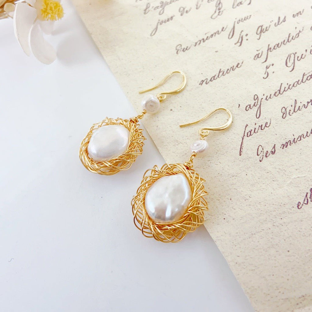 Graceful Flow Baroque Pearl Earrings - NaNaMaLa Boutique