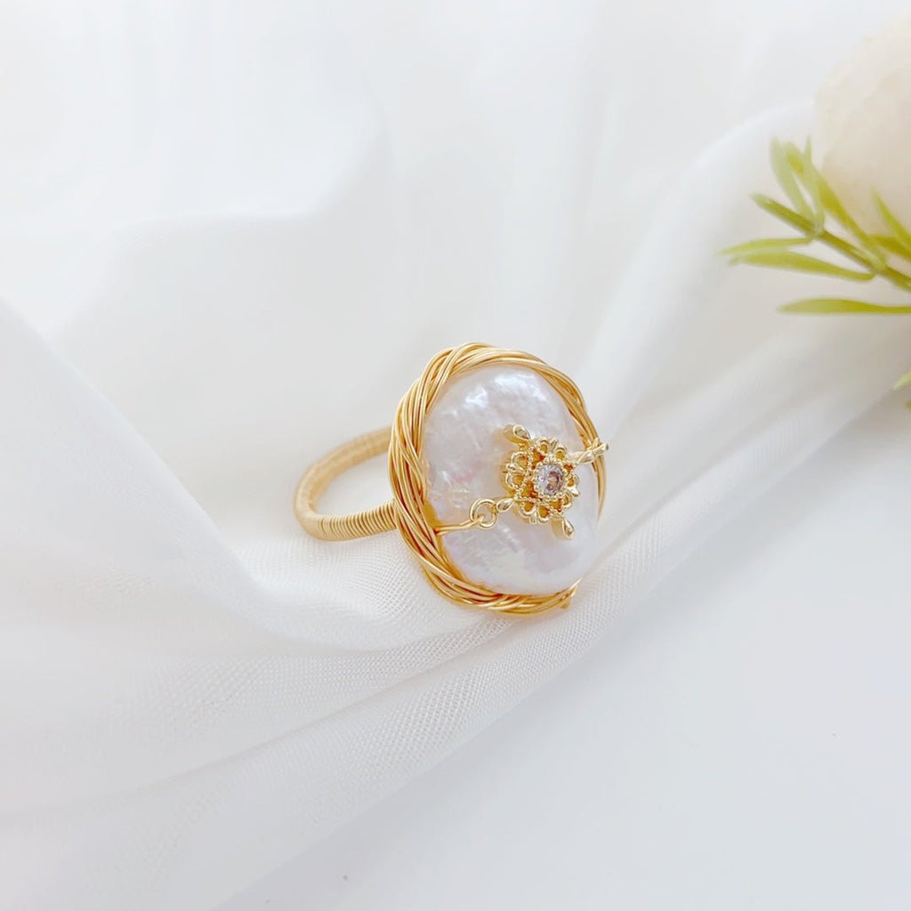 Handcrafted Elegant Baroque Pearl Ring - NaNaMaLa Boutique