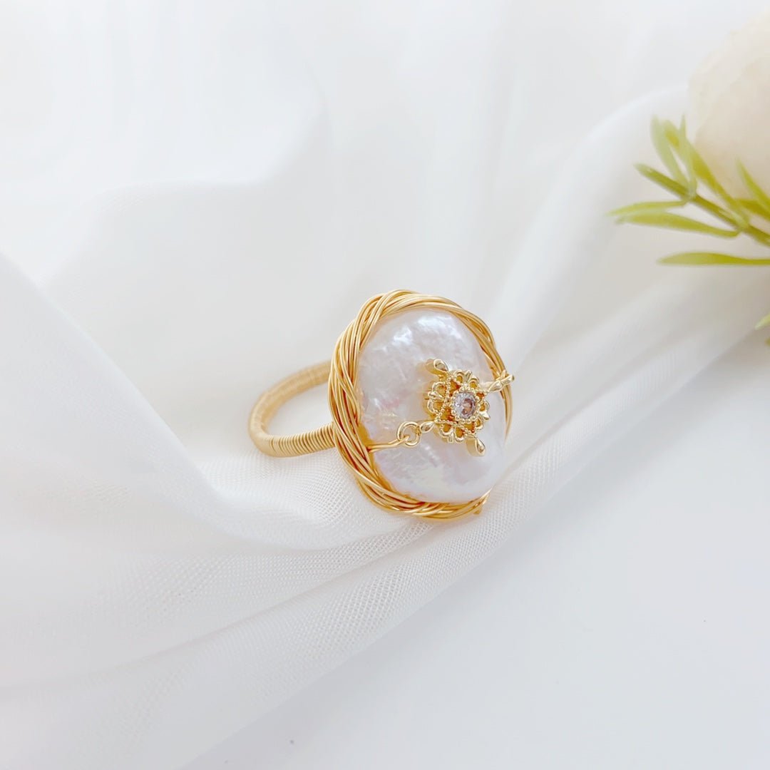 Handcrafted Elegant Baroque Pearl Ring - NaNaMaLa Boutique