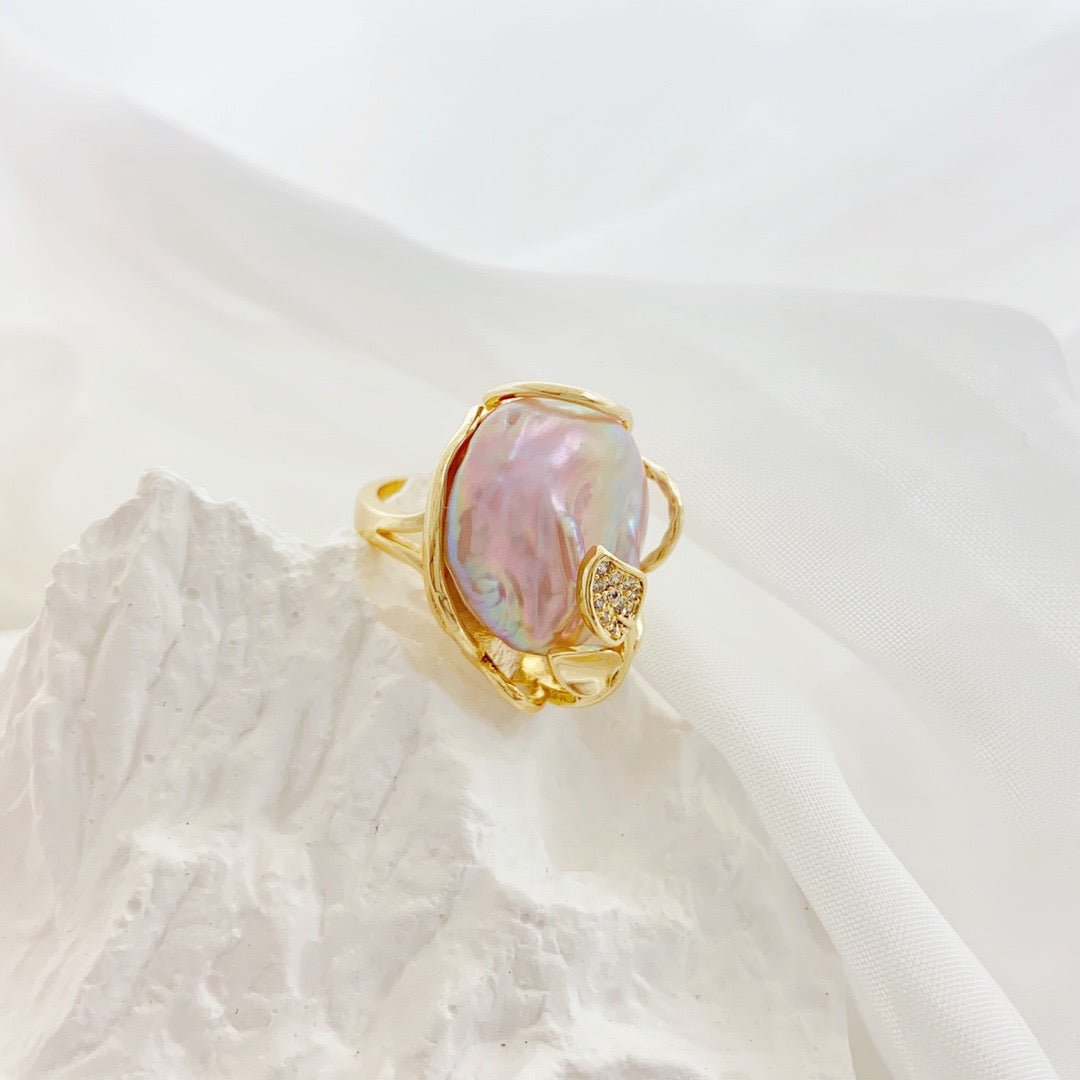 Iridescent Irregular Baroque Pearl Ring - NaNaMaLa Boutique