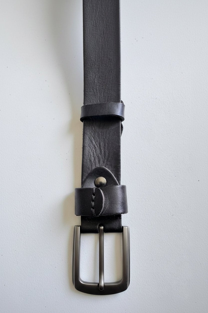 Men's Leather Belt – Black | Glossy Buckle | 1.3" Wide | 48" Length - NaNaMaLa Boutique