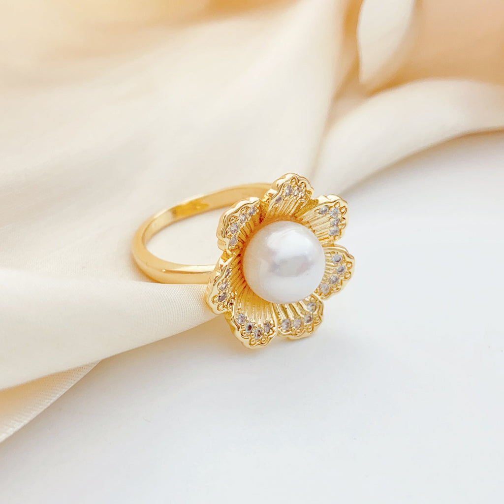 Radiant Bloom Pearl Ring - NaNaMaLa Boutique