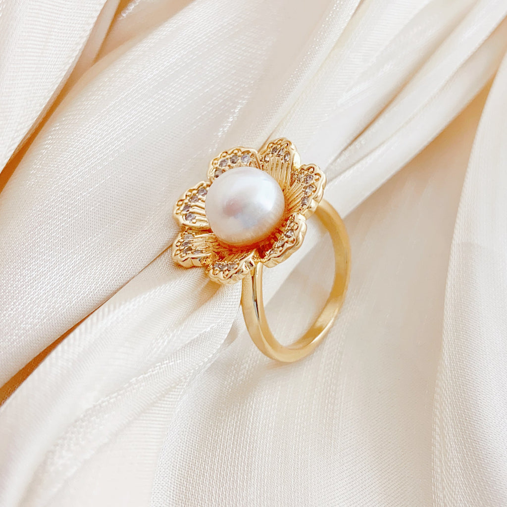 Radiant Bloom Pearl Ring - NaNaMaLa Boutique
