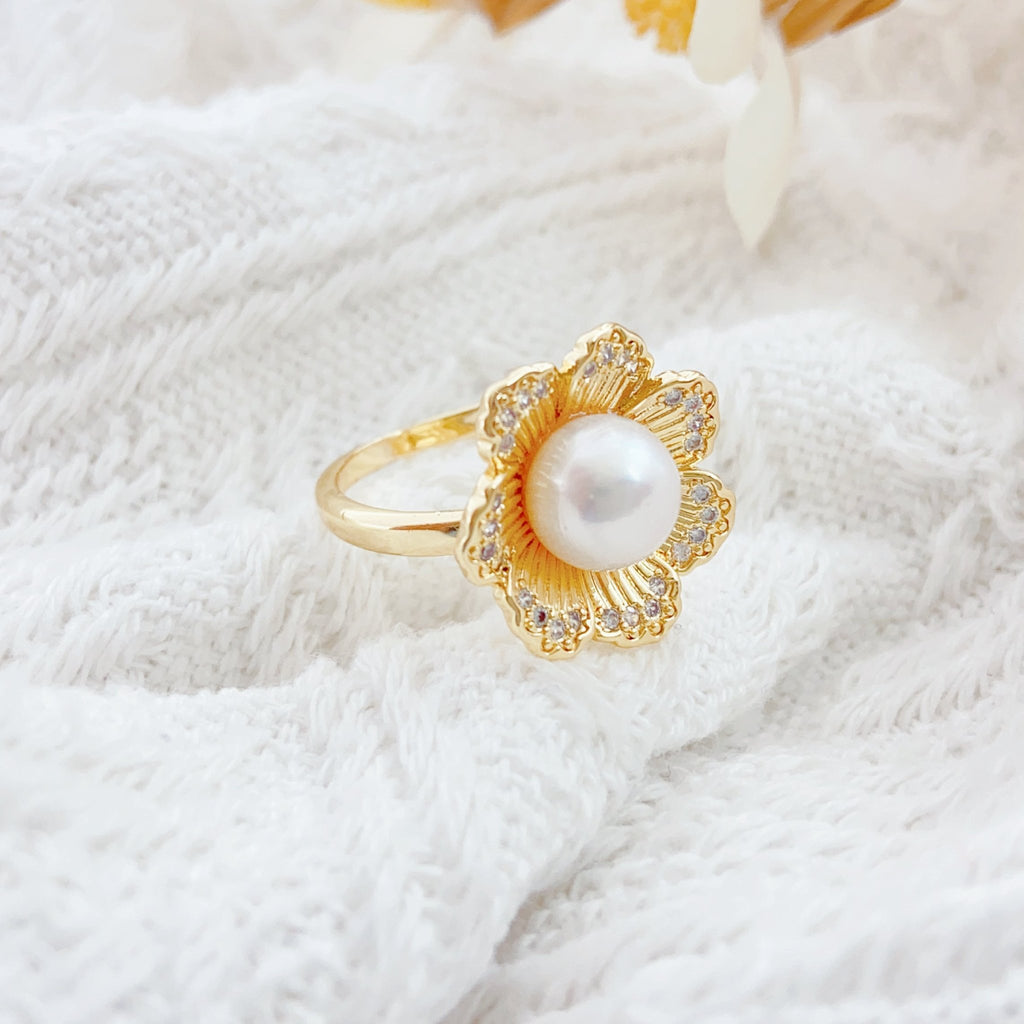 Radiant Bloom Pearl Ring - NaNaMaLa Boutique