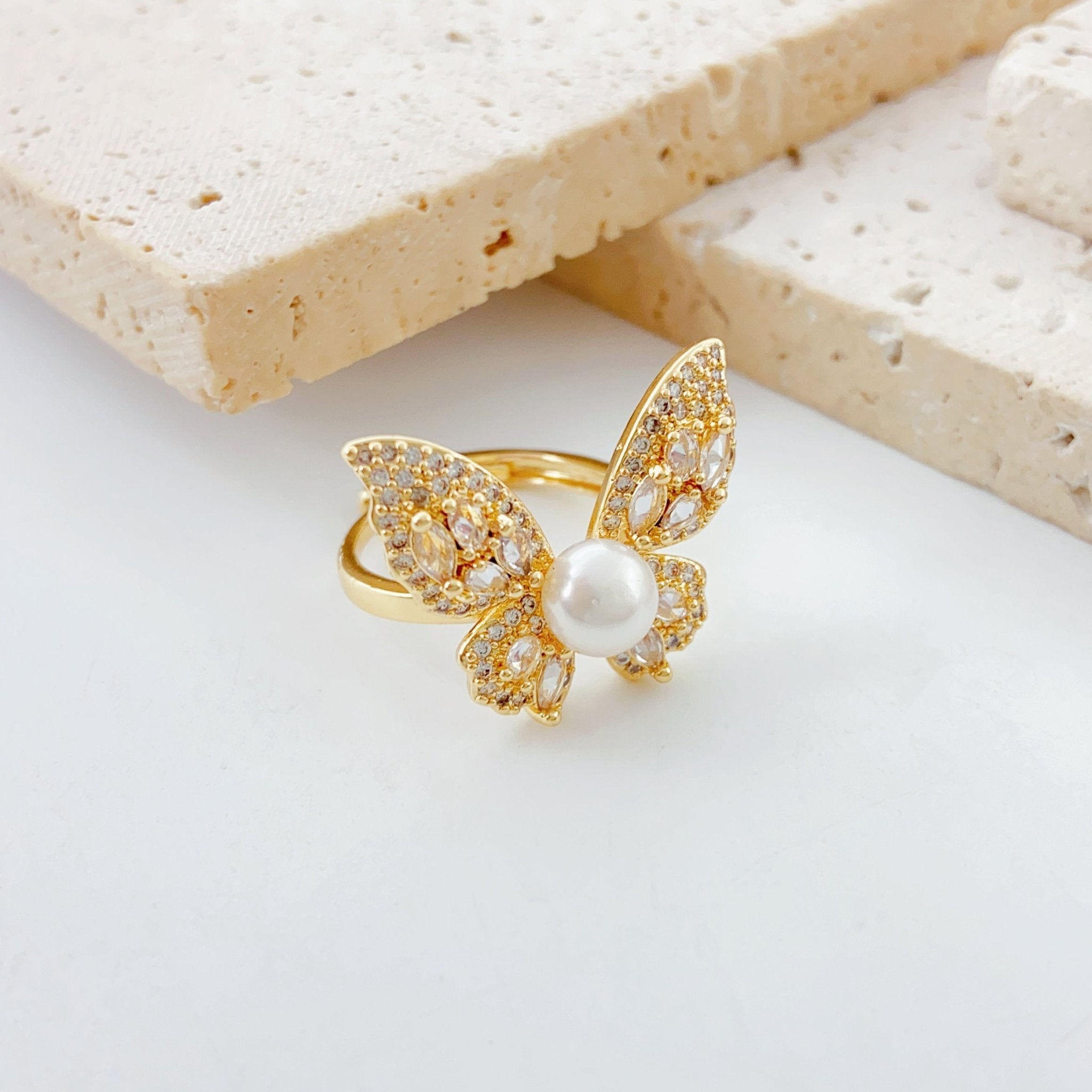 Silver Veil Dream Butterfly Pearl Ring - NaNaMaLa Boutique