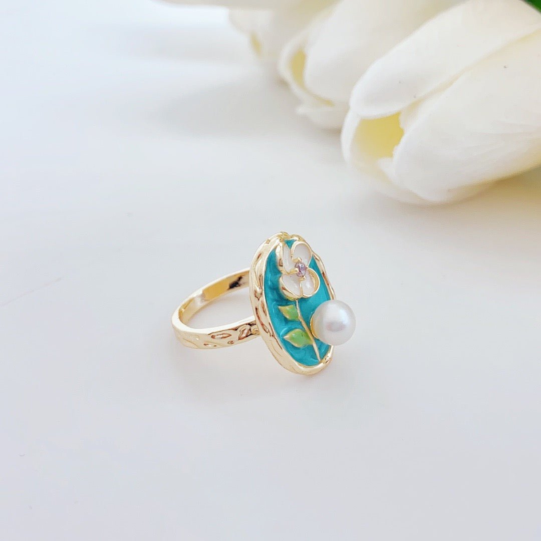 Summer Bloom Pearl Ring - NaNaMaLa Boutique