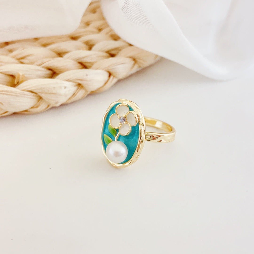 Summer Bloom Pearl Ring - NaNaMaLa Boutique