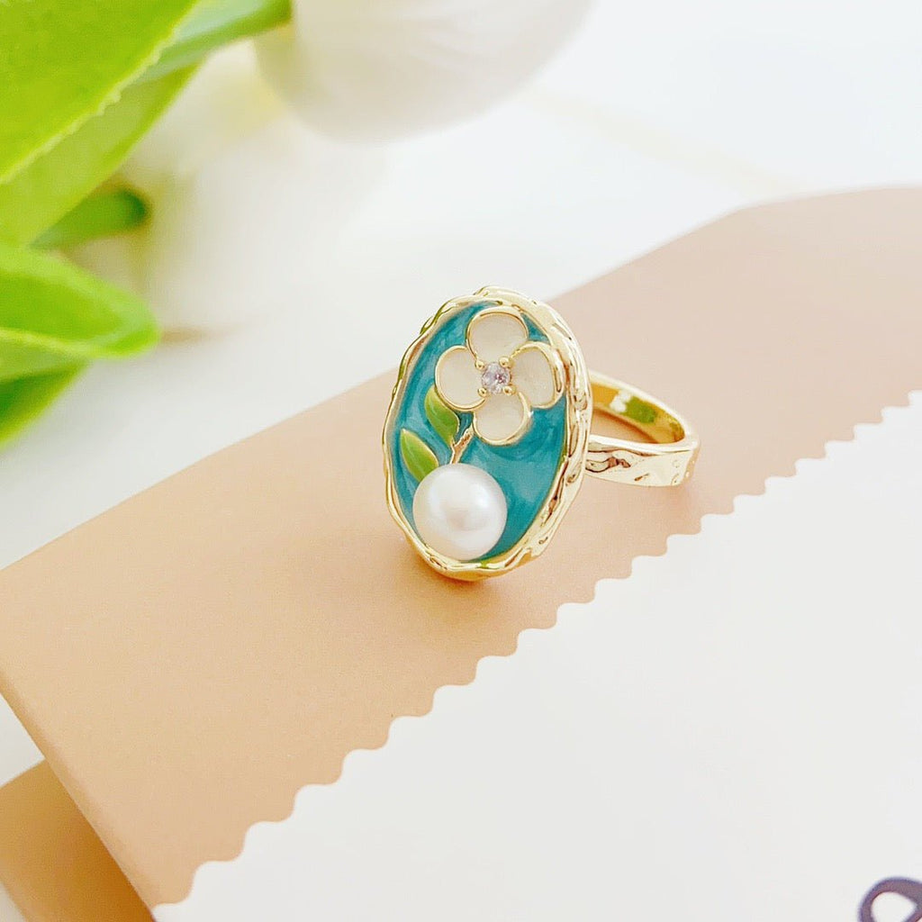 Summer Bloom Pearl Ring - NaNaMaLa Boutique