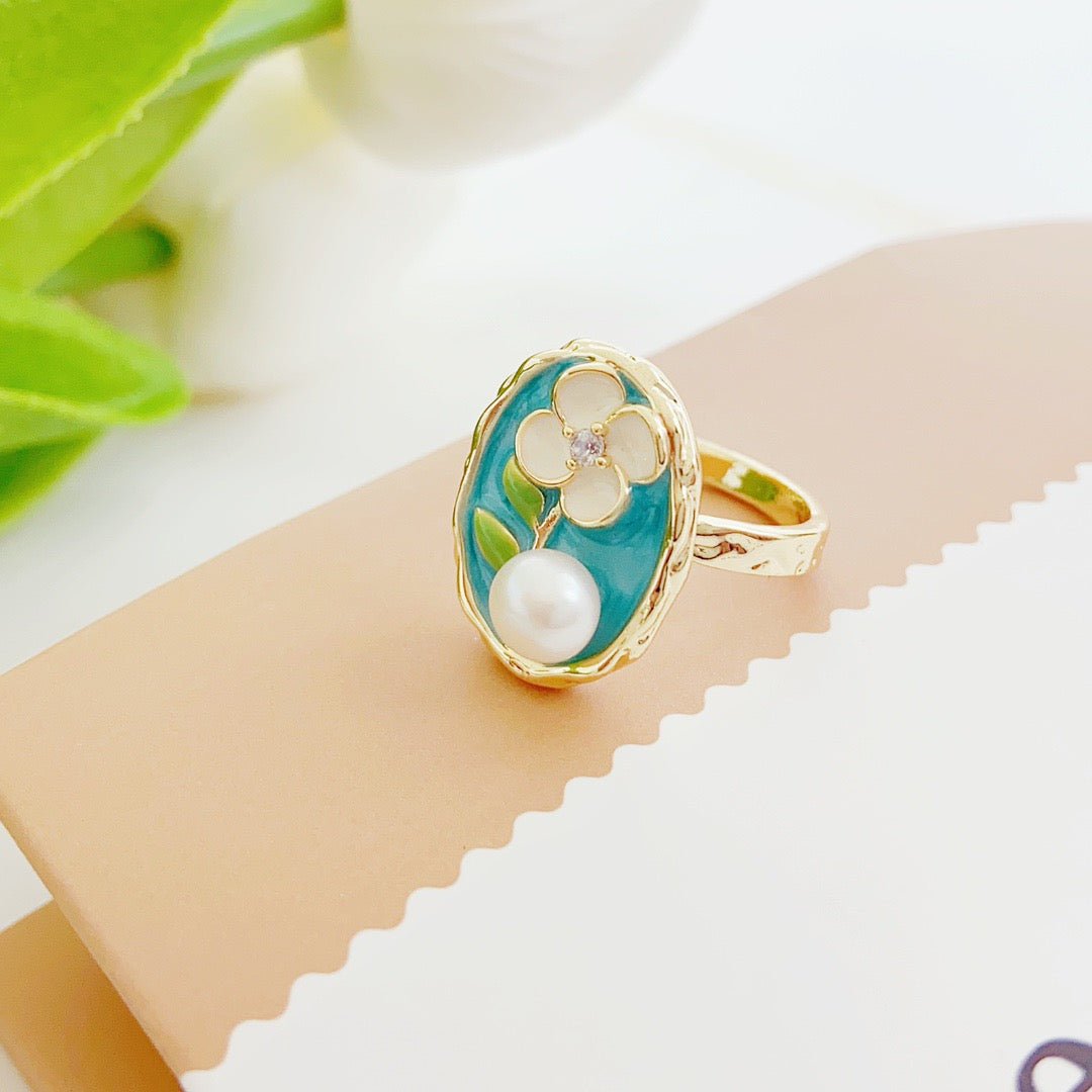 Summer Bloom Pearl Ring - NaNaMaLa Boutique