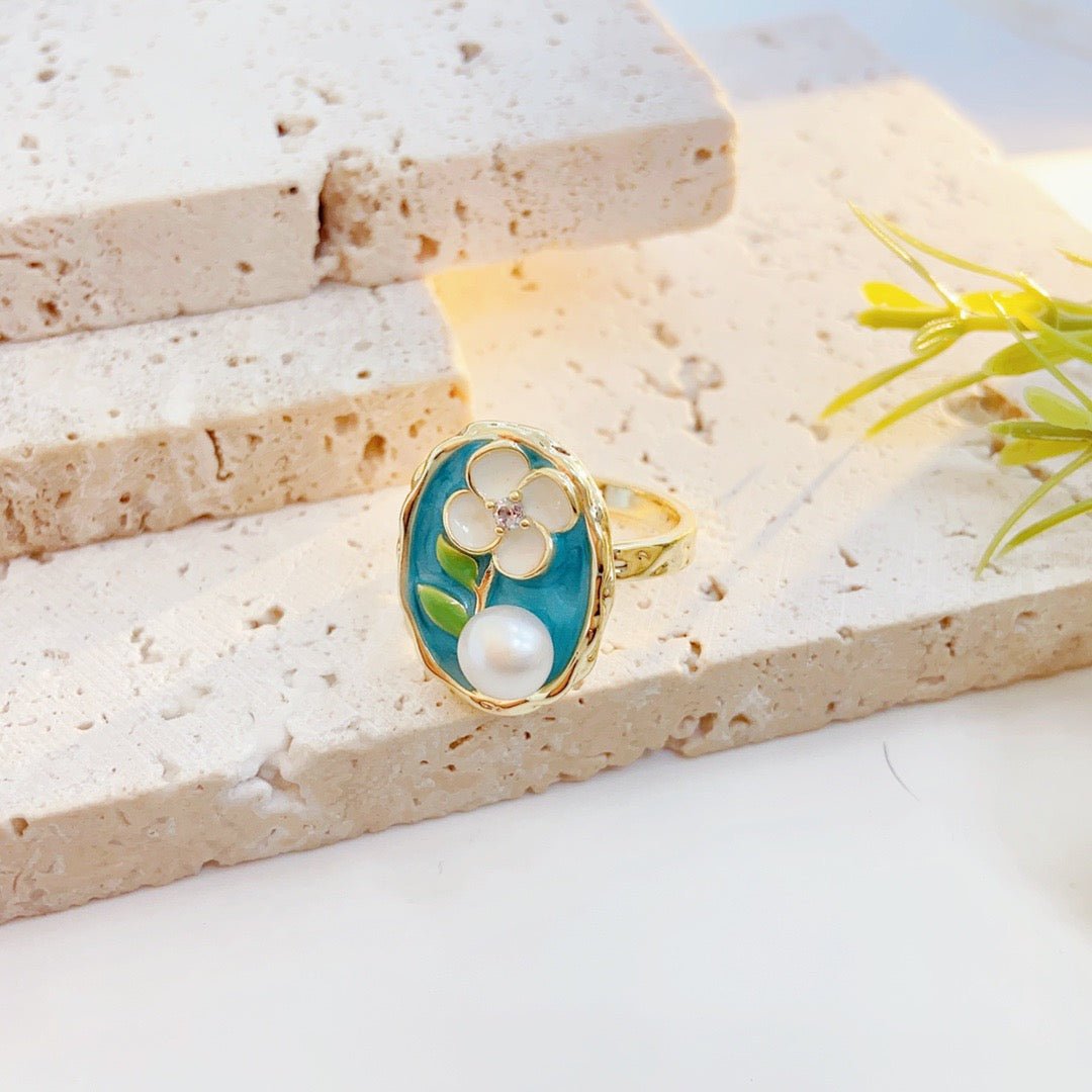 Summer Bloom Pearl Ring - NaNaMaLa Boutique