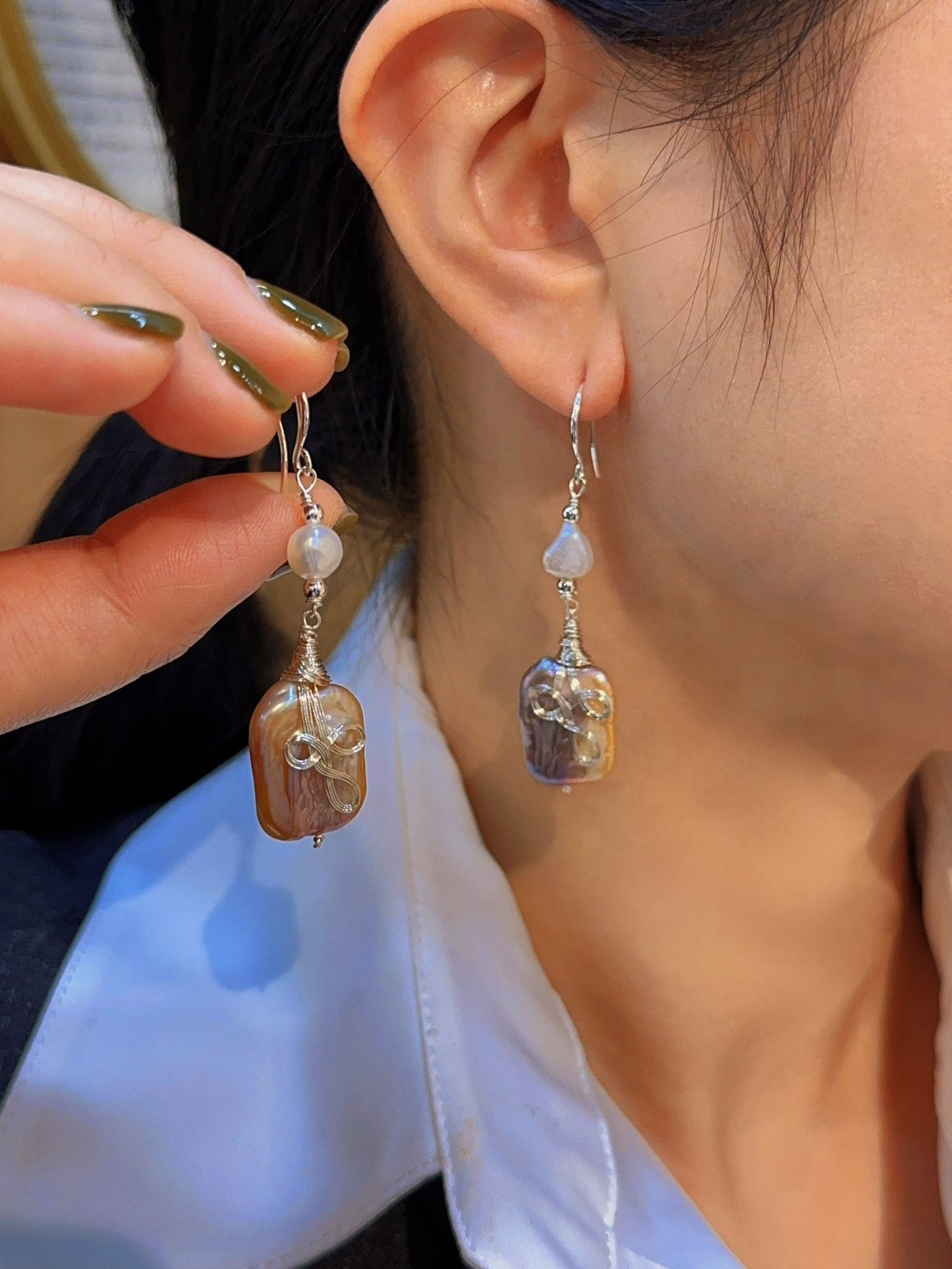 Thames Moonlight Baroque Earrings - NaNaMaLa Boutique