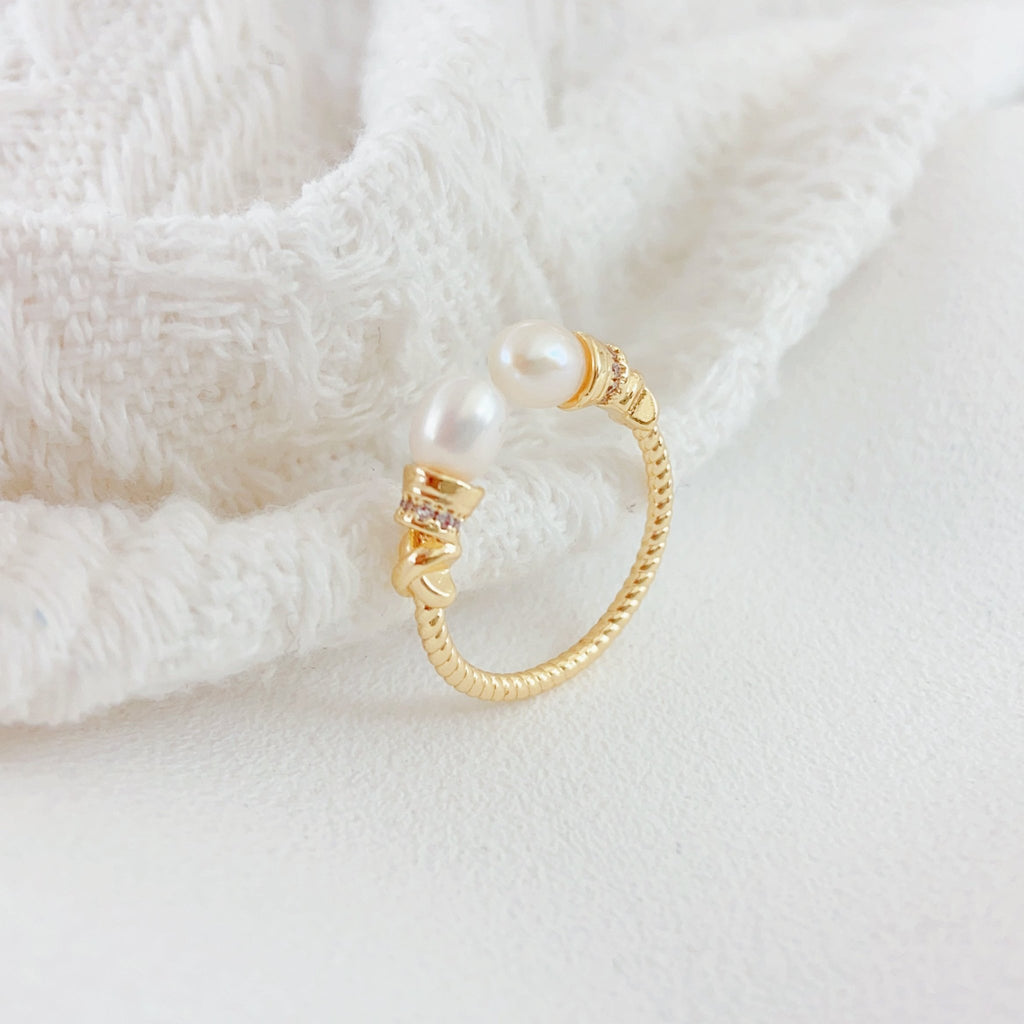 Versatile Dual Pearl Ring - NaNaMaLa Boutique