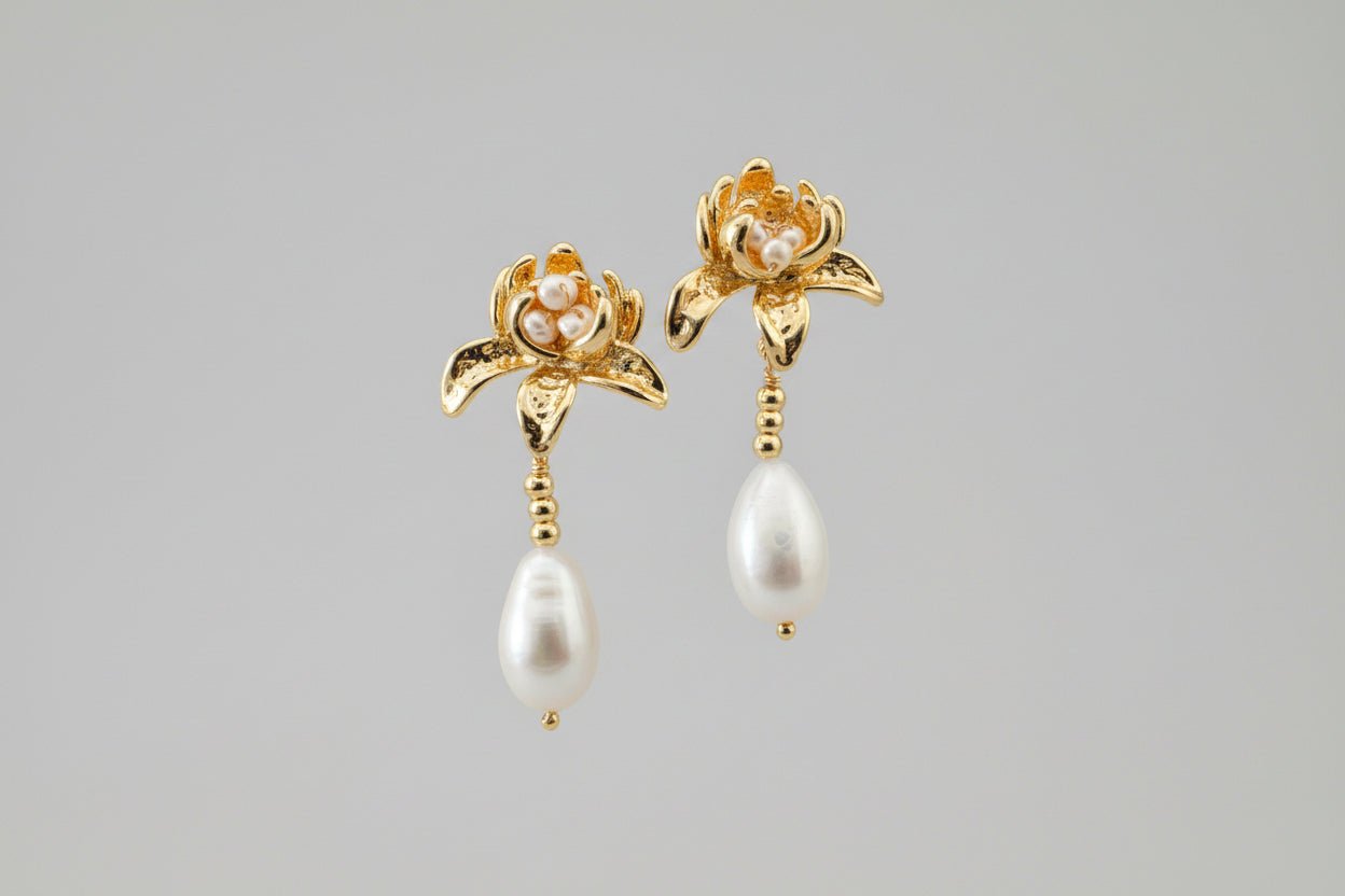 Water Lily Bloom Pearl Stud Earrings - NaNaMaLa Boutique