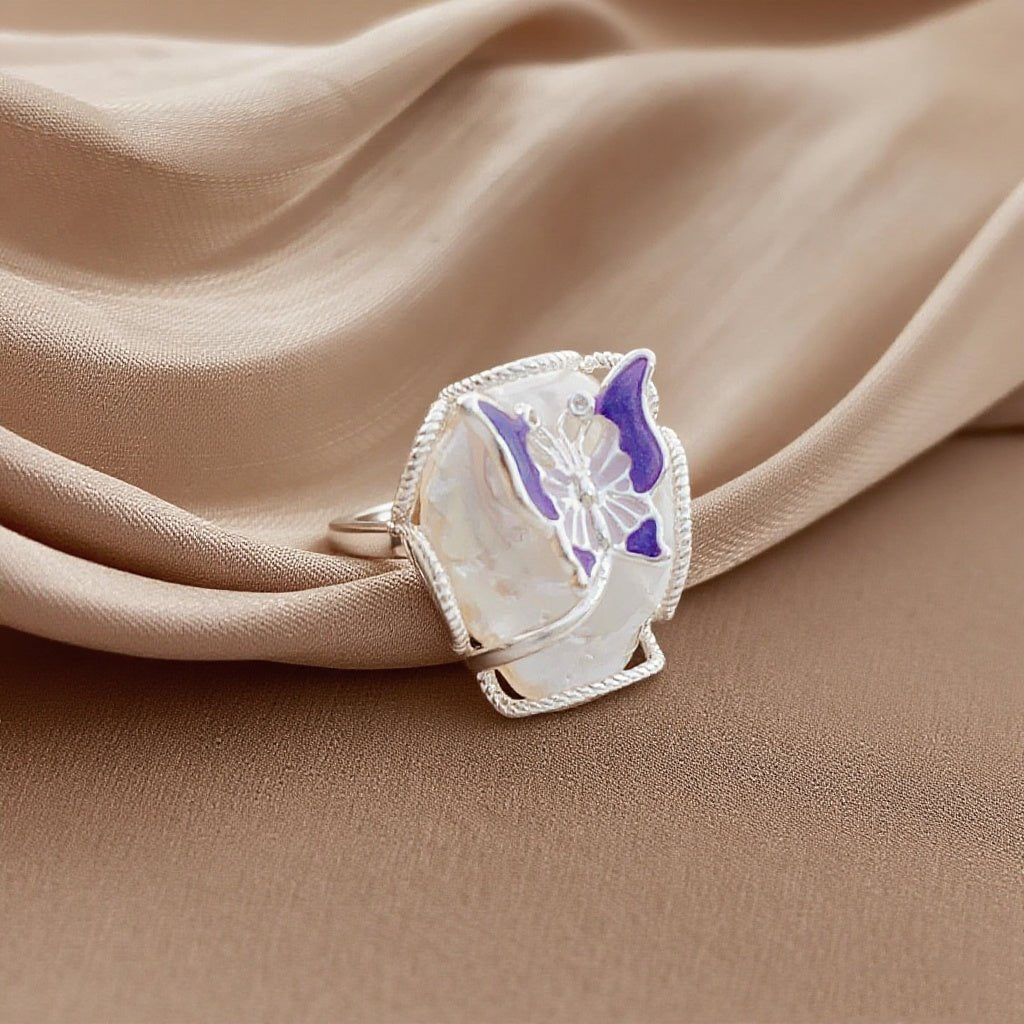 Wings of the Sea Baroque Pearl Ring - NaNaMaLa Boutique