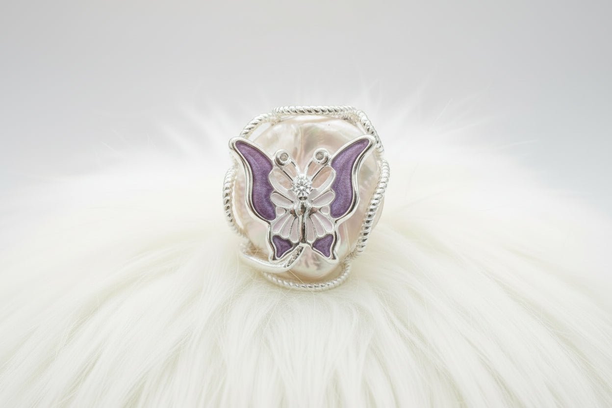 Wings of the Sea Baroque Pearl Ring - NaNaMaLa Boutique